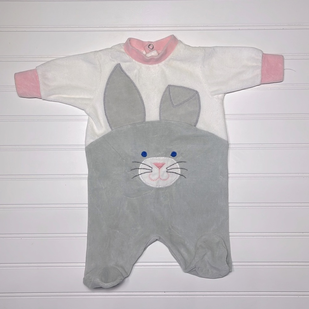 VINTAGE LITTLE ME VGUC Velour Embroidered Applique Bunny Cotton Tail Footie